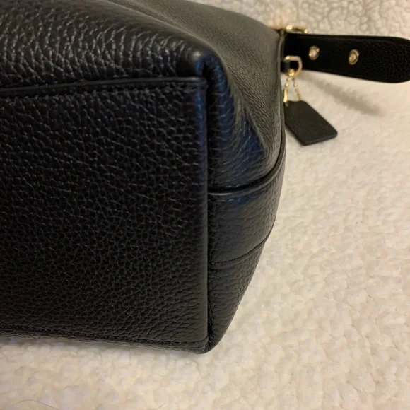 Coach Val Duffle - Picture 8 of 12